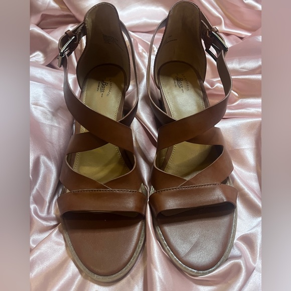 G.H. BASS & CO Brown Leather Wedge Sandals excellent condition size 10M - Picture 2 of 4
